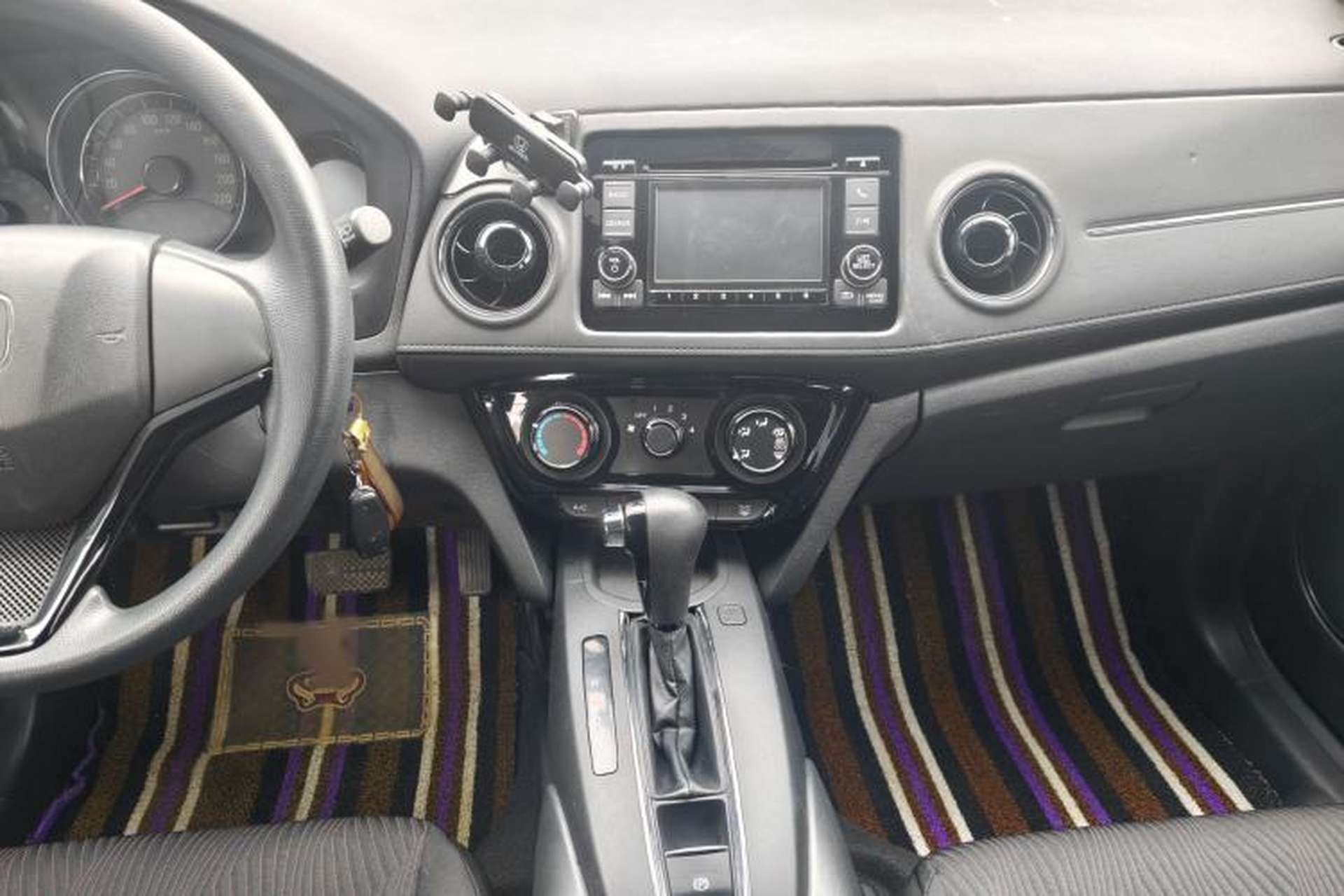 Used Honda XR-V 2015 1.5L LXi CVT Classic Edition Interior 3