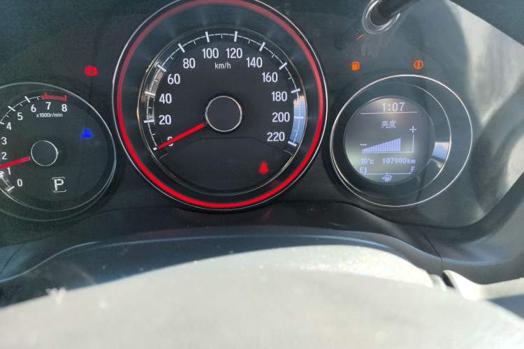 Used Honda XR-V 2015 1.8L VTi CVT Luxury Edition Odometer Close Up