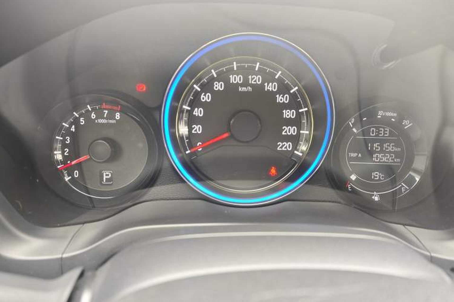 Used Honda XR-V 2015 1.5L LXi CVT Classic Edition Odometer Close Up