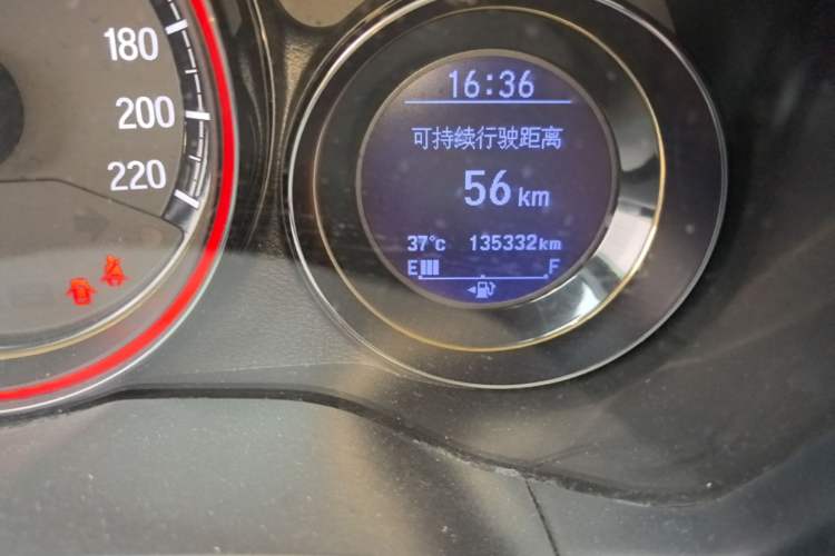 Used Honda XR-V 2015 1.8L VTi CVT Luxury Edition Odometer Close Up