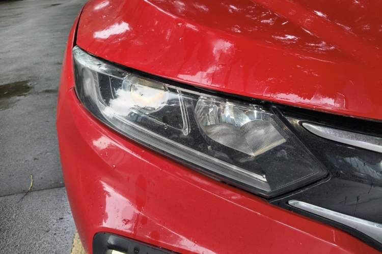 Used Honda XR-V 2015 1.8L EXi CVT Comfort Version Right Front Headlight