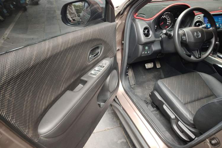 Used Honda XR-V 2015 1.8L EXi CVT Comfort Version Driver Seat