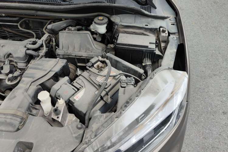 Used Honda XR-V 2015 1.8L EXi CVT Comfort Version Engine Bay Left