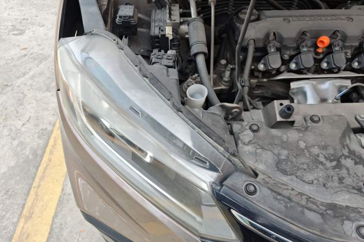 Used Honda XR-V 2015 1.8L VTi CVT Luxury Edition Engine Bay Right