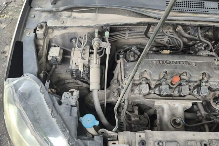 Used Honda XR-V 2015 1.8L VTi CVT Luxury Edition Engine Bay Right