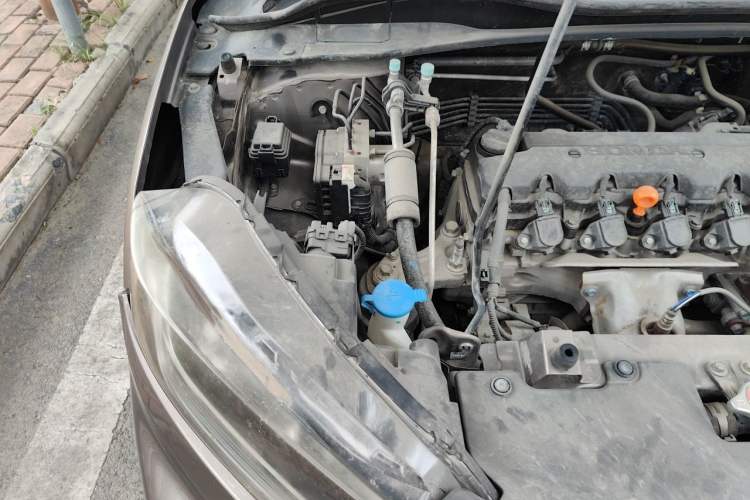 Used Honda XR-V 2015 1.8L EXi CVT Comfort Version Engine Bay Right