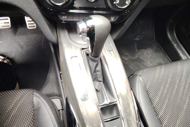Used Honda XR-V 2015 1.8L EXi CVT Comfort Version Gear Lever