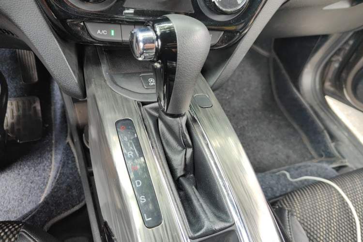 Used Honda XR-V 2015 1.8L EXi CVT Comfort Version Gear Lever