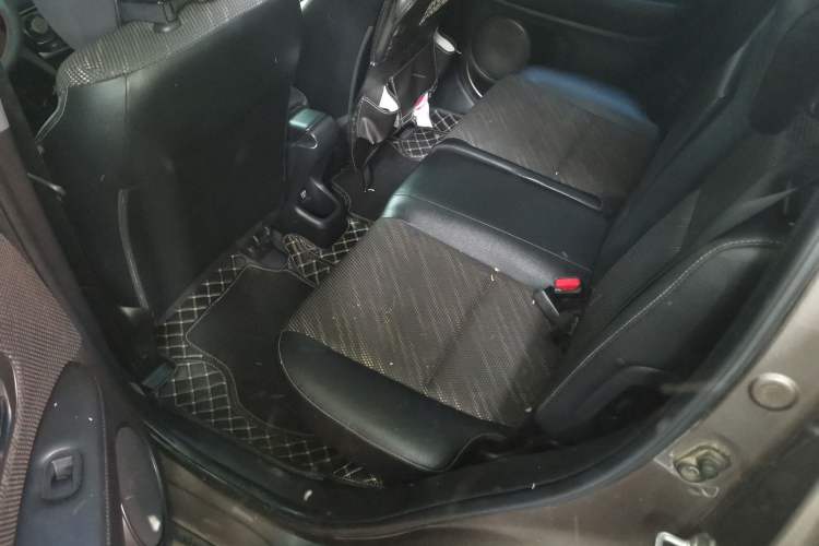 Used Honda XR-V 2015 1.8L EXi CVT Comfort Version Left Rear Seat