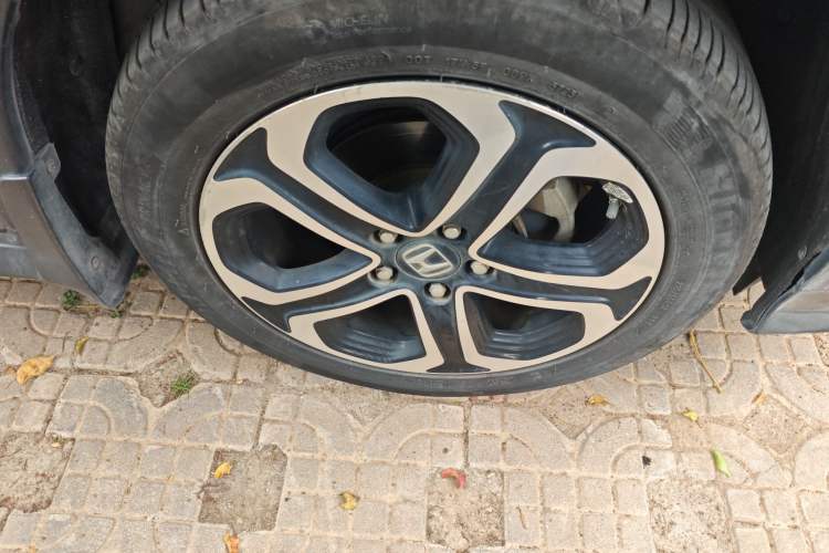 Used Honda XR-V 2015 1.8L VTi CVT Luxury Edition Right Front Wheel Hub