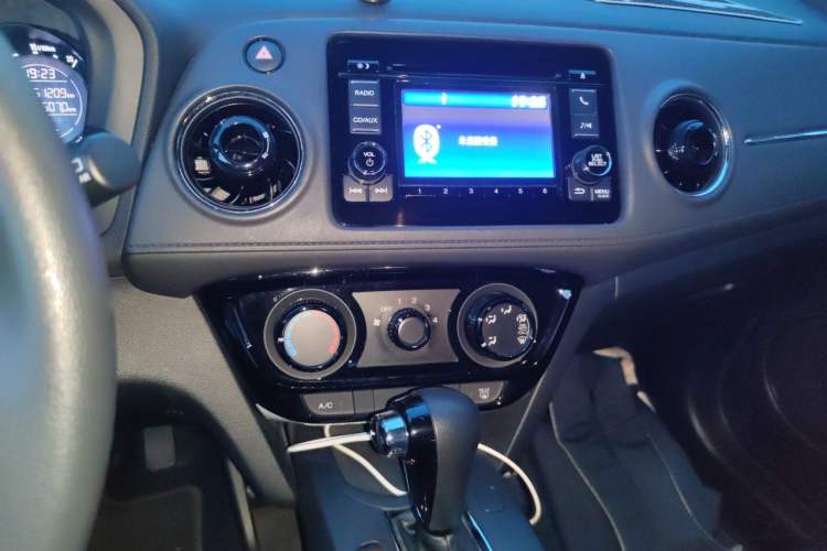 Used Honda XR-V 2015 1.5L LXi CVT Classic Edition Audio And AC Panel