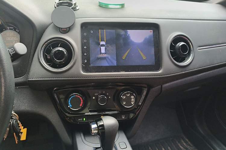 Used Honda XR-V 2015 1.5L LXi CVT Classic Edition Audio And AC Panel