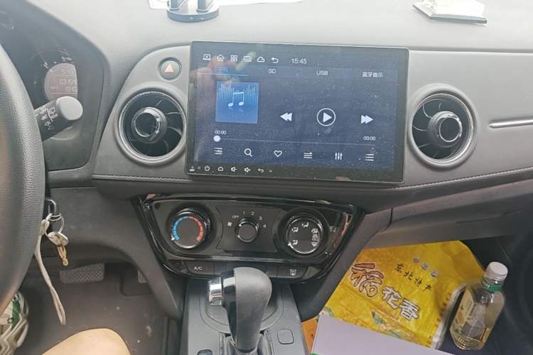 Used Honda XR-V 2015 1.5L LXi CVT Classic Edition Audio And AC Panel