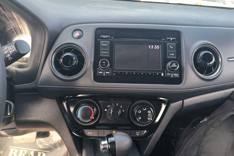 Used Honda XR-V 2015 1.5L LXi CVT Classic Edition Audio And AC Panel