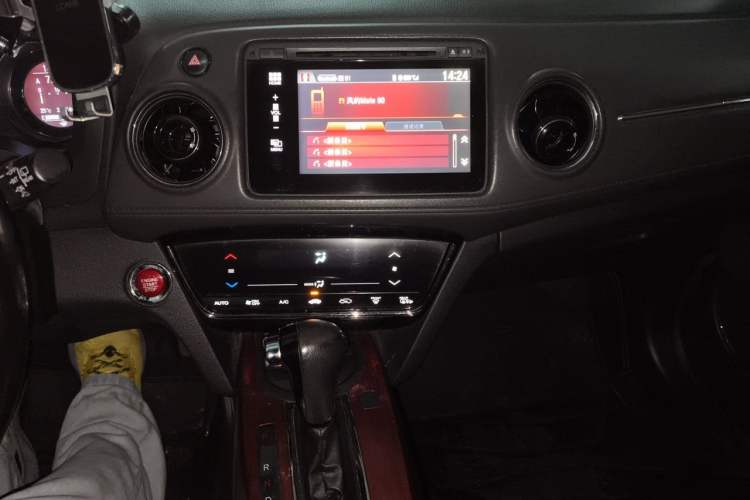 Used Honda XR-V 2015 1.8L VTi CVT Luxury Edition Audio And AC Panel