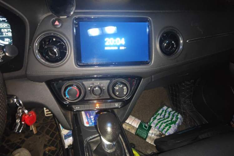 Used Honda XR-V 2015 1.5L LXi Manual Classic Edition Audio And AC Panel