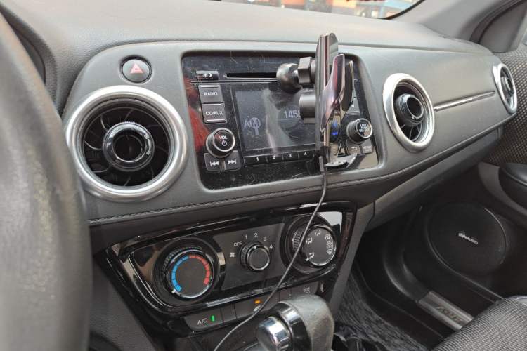 Used Honda XR-V 2015 1.8L EXi CVT Comfort Version Audio And AC Panel