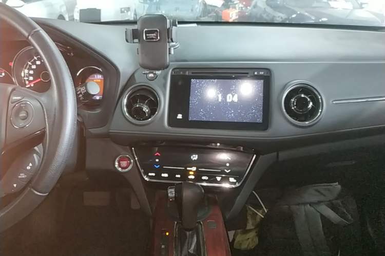 Used Honda XR-V 2015 1.8L VTi CVT Luxury Edition Audio And AC Panel