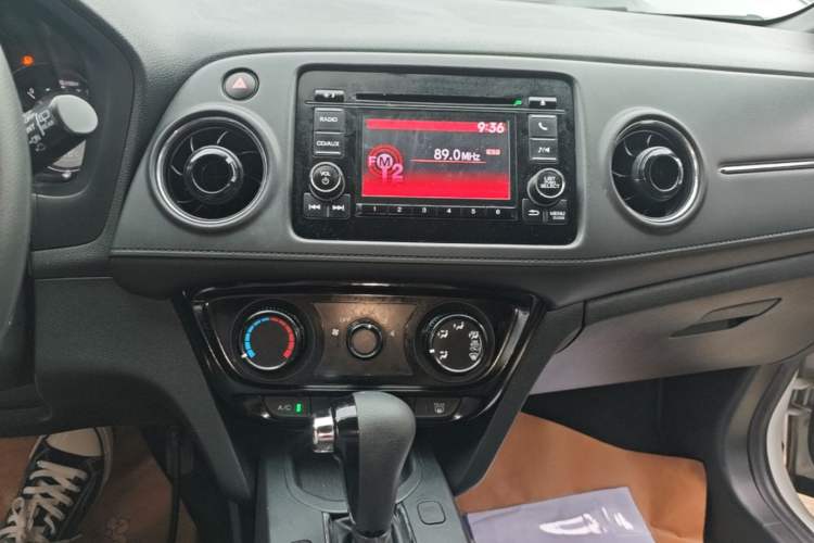 Used Honda XR-V 2015 1.5L LXi CVT Classic Edition Audio And AC Panel
