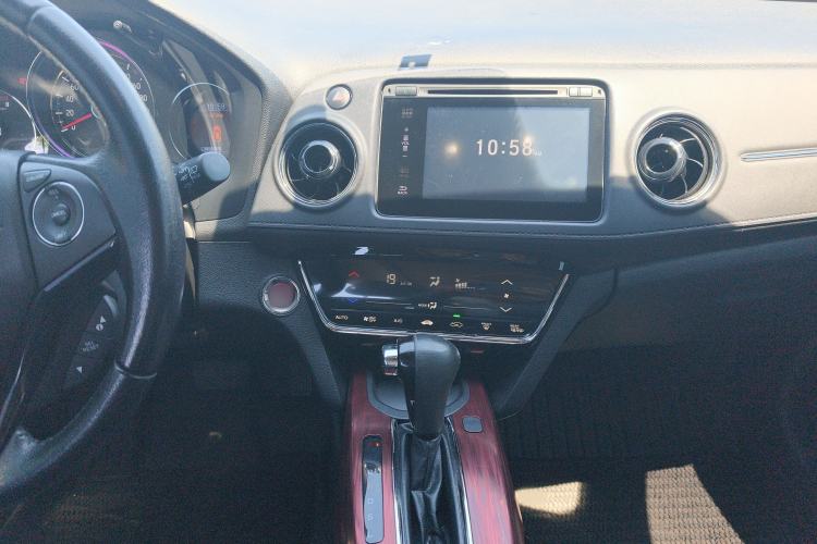 Used Honda XR-V 2015 1.8L VTi CVT Luxury Edition Audio And AC Panel