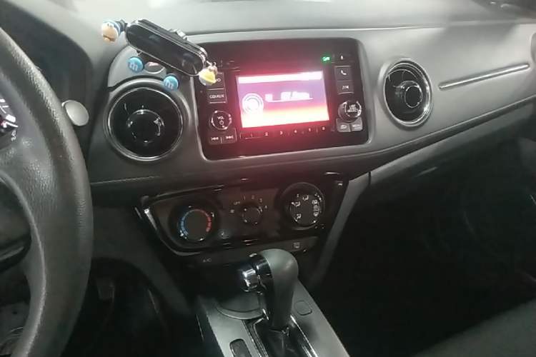 Used Honda XR-V 2015 1.5L LXi CVT Classic Edition Audio And AC Panel