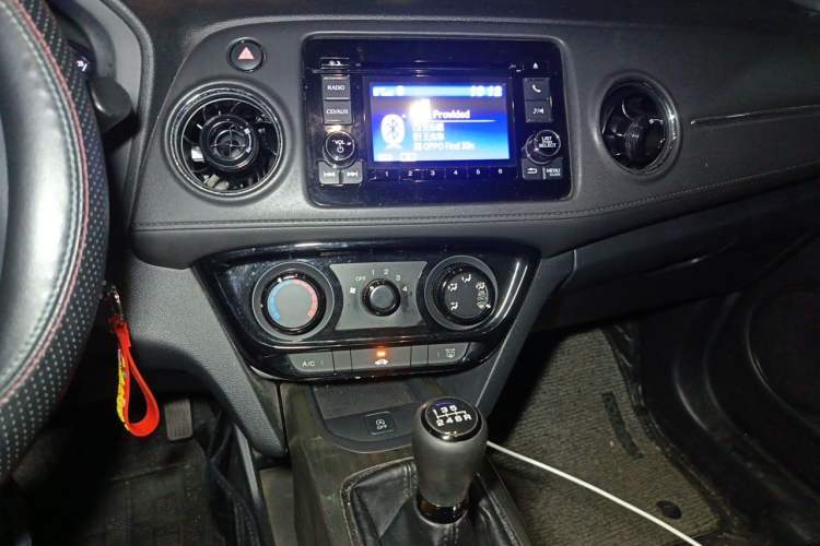 Used Honda XR-V 2015 1.8L EXi Manual Comfort Edition Audio And AC Panel