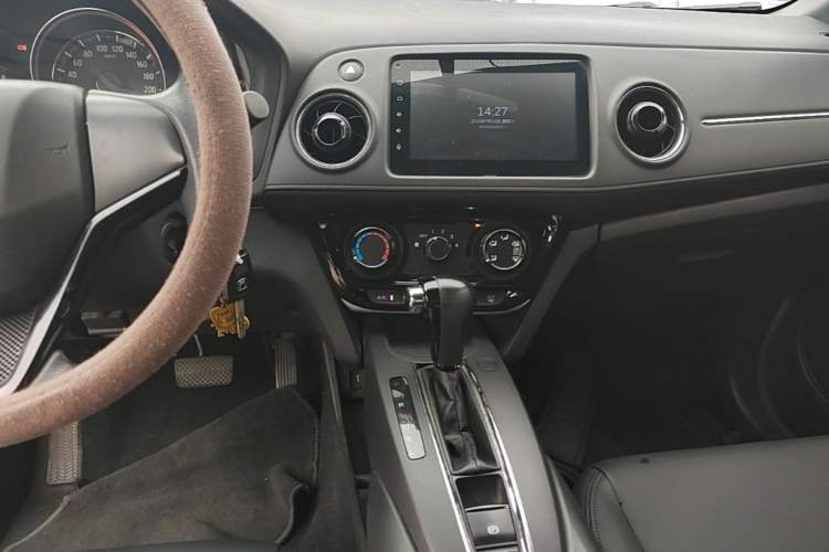 Used Honda XR-V 2015 1.5L LXi CVT Classic Edition Audio And AC Panel