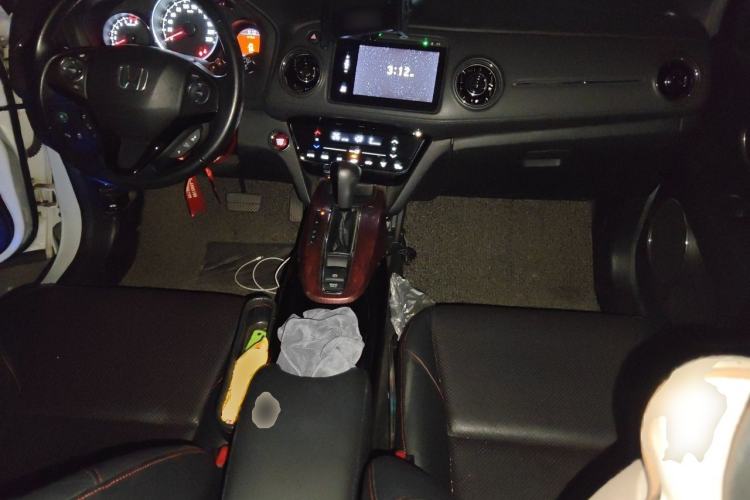 Used Honda XR-V 2015 1.8L VTi CVT Luxury Edition Center Console