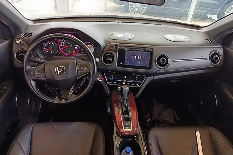 Used Honda XR-V 2015 1.8L VTi CVT Luxury Edition Center Console