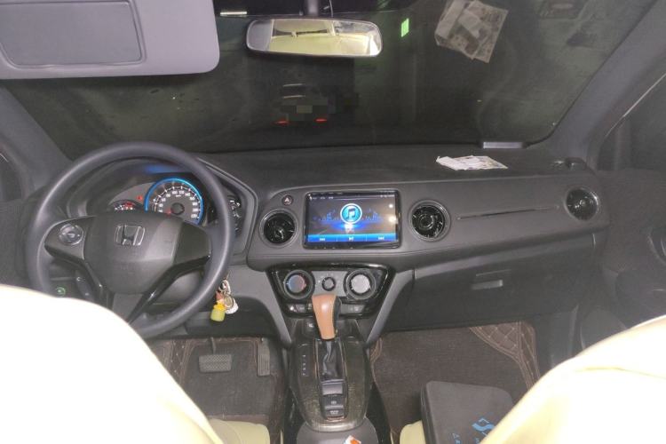Used Honda XR-V 2015 1.8L EXi CVT Comfort Version Center Console