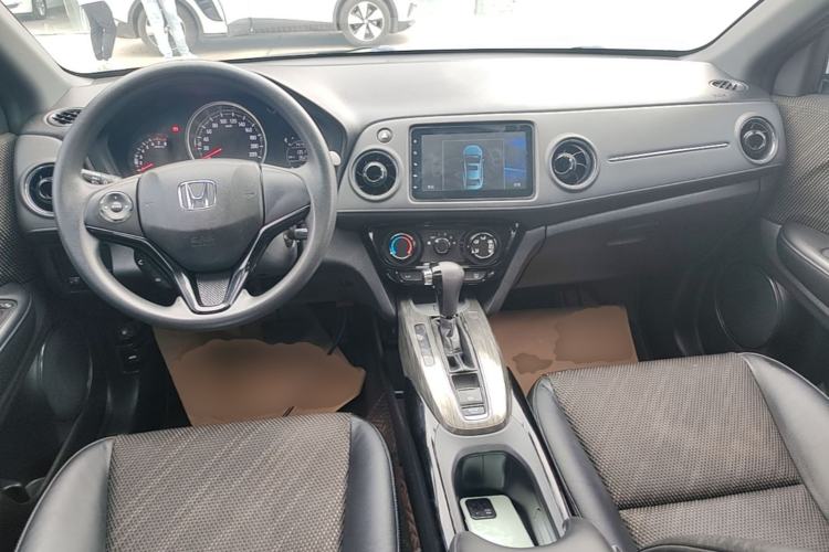 Used Honda XR-V 2015 1.8L EXi CVT Comfort Version Center Console