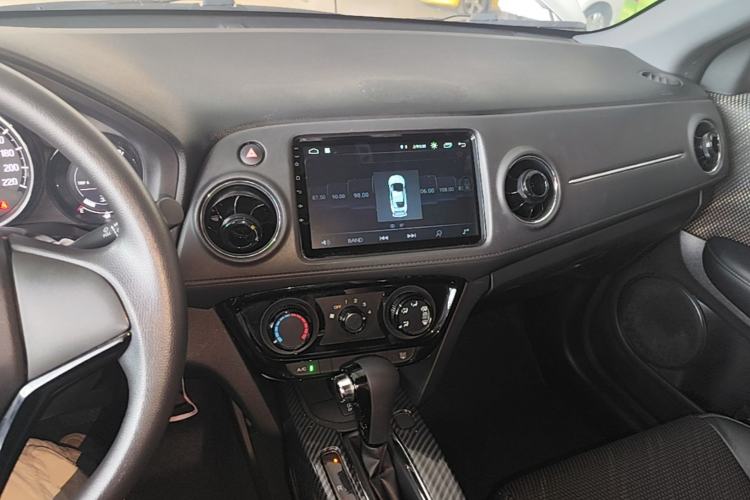 Used Honda XR-V 2015 1.8L EXi CVT Comfort Version Center Console
