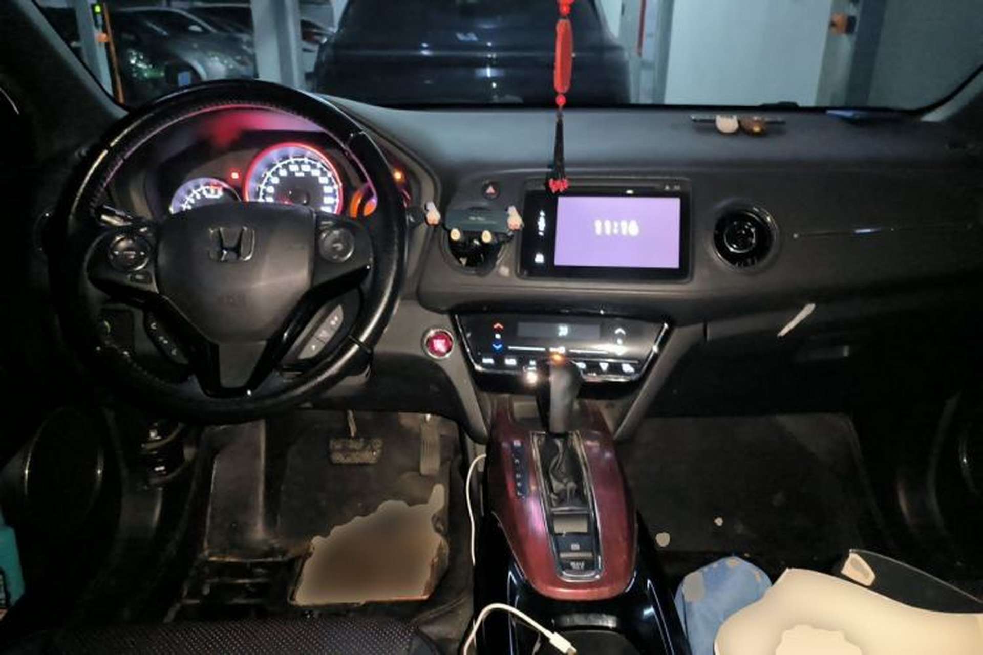 Used Honda XR-V 2015 1.8L VTi CVT Luxury Edition Center Console