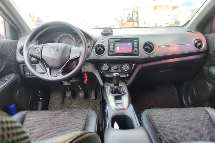 Used Honda XR-V 2015 1.8L EXi Manual Comfort Edition Center Console
