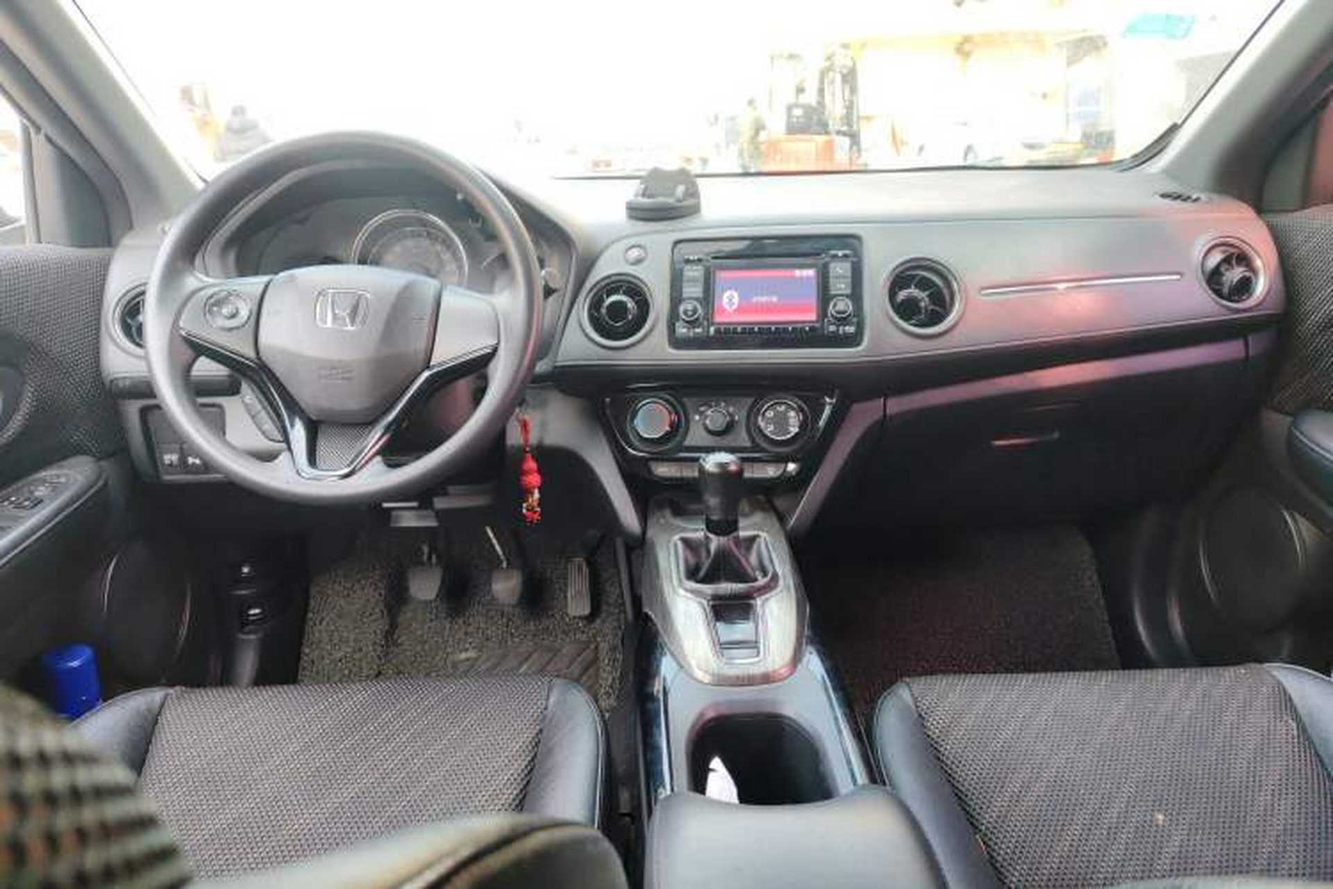 Used Honda XR-V 2015 1.8L EXi Manual Comfort Edition Center Console
