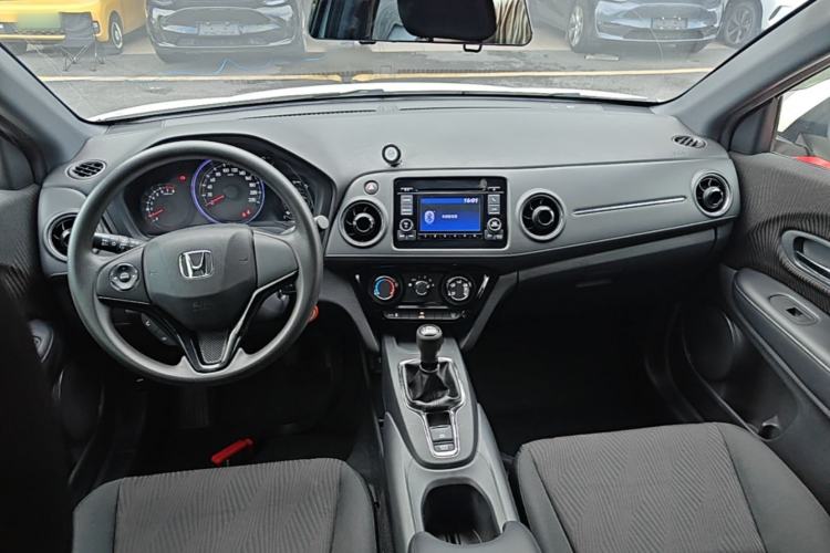 Used Honda XR-V 2015 1.5L LXi Manual Classic Edition Center Console