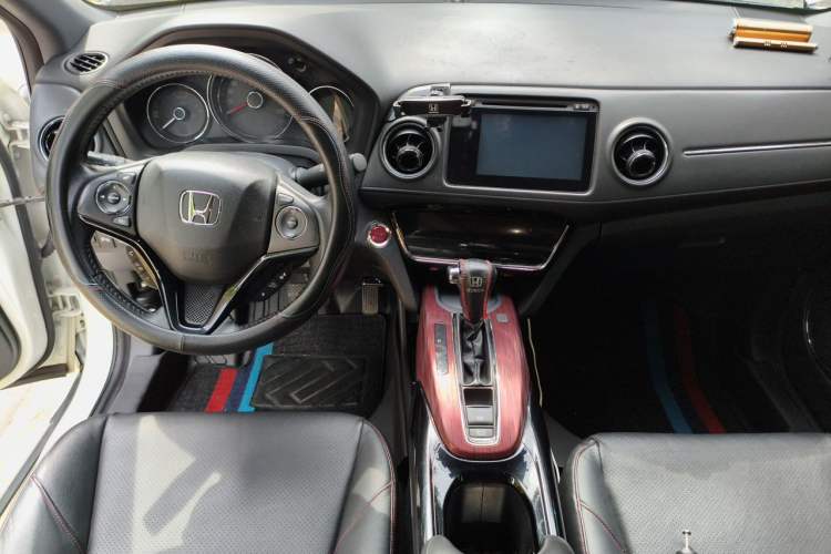 Used Honda XR-V 2015 1.8L VTi CVT Luxury Edition Center Console