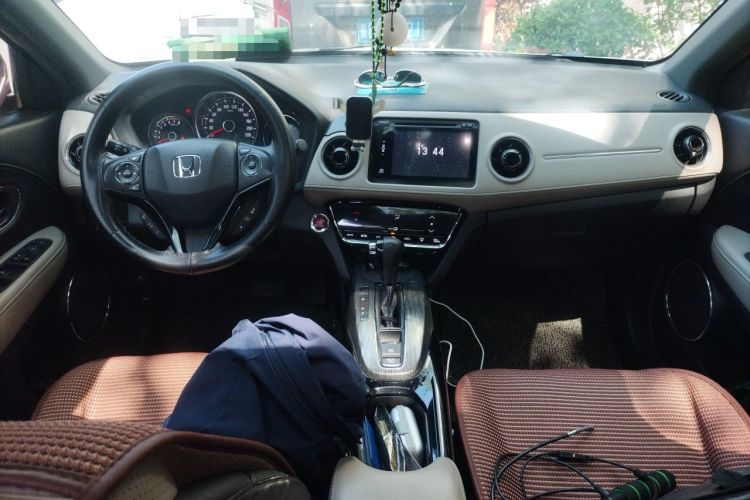 Used Honda XR-V 2015 1.8L VTi CVT Luxury Edition Center Console