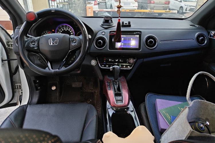Used Honda XR-V 2015 1.8L VTi CVT Luxury Edition Center Console