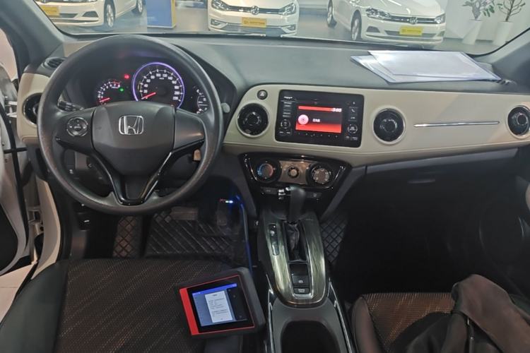 Used Honda XR-V 2015 1.8L EXi CVT Comfort Version Center Console