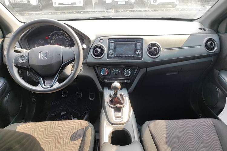 Used Honda XR-V 2015 1.5L LXi Manual Classic Edition Center Console