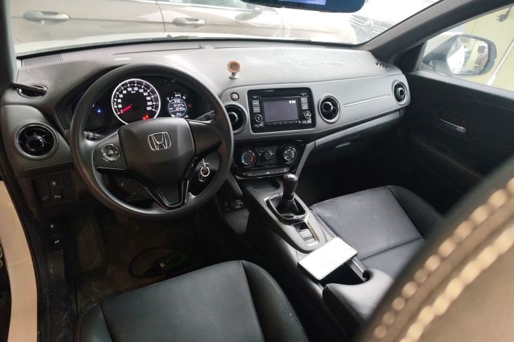 Used Honda XR-V 2015 1.5L LXi Manual Classic Edition Center Console