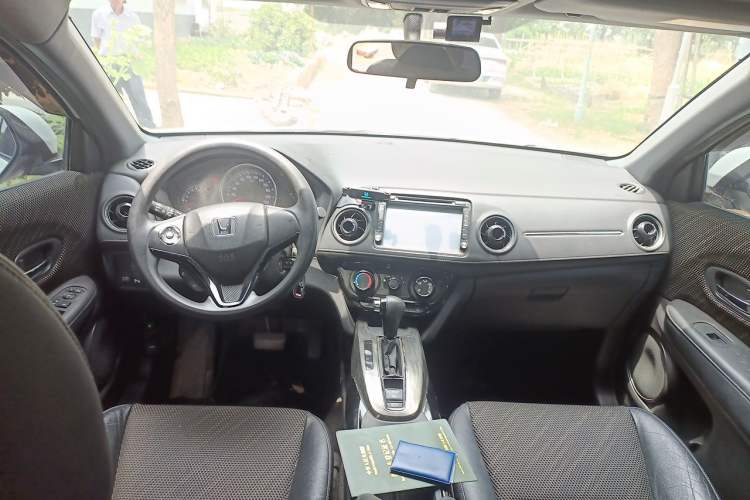 Used Honda XR-V 2015 1.8L EXi CVT Comfort Version Center Console