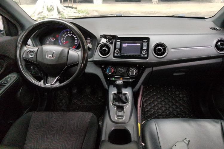 Used Honda XR-V 2015 1.5L LXi Manual Classic Edition Center Console