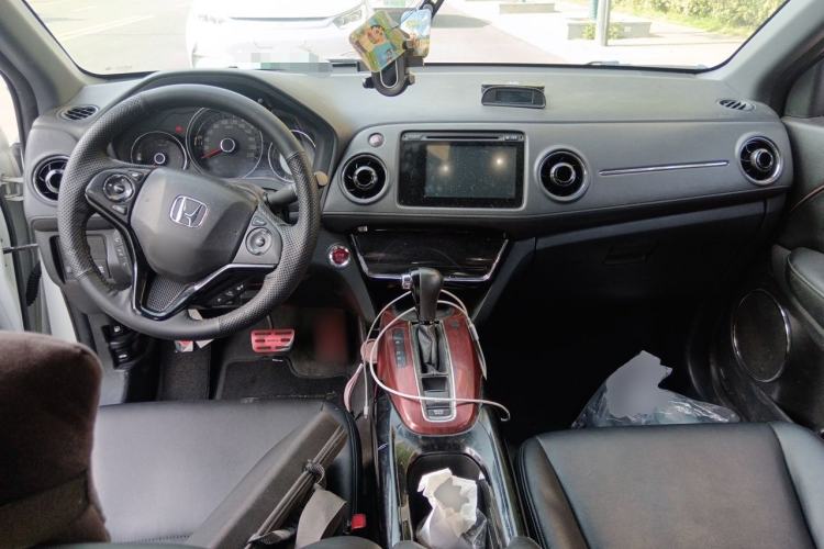 Used Honda XR-V 2015 1.8L VTi CVT Luxury Edition Center Console