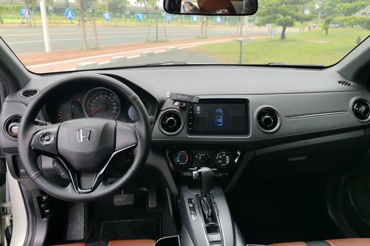 Used Honda XR-V 2015 1.5L LXi CVT Classic Edition Center Console