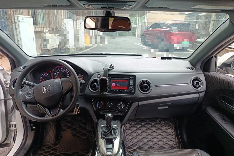 Used Honda XR-V 2015 1.8L EXi Manual Comfort Edition Center Console