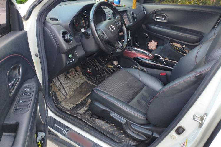 Used Honda XR-V 2015 1.8L VTi CVT Luxury Edition Driver Seat