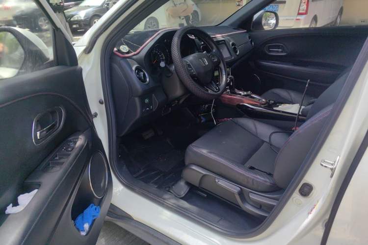 Used Honda XR-V 2015 1.8L VTi CVT Luxury Edition Driver Seat