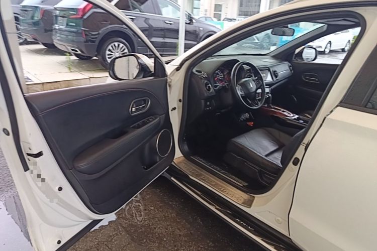 Used Honda XR-V 2015 1.8L VTi CVT Luxury Edition Driver Seat